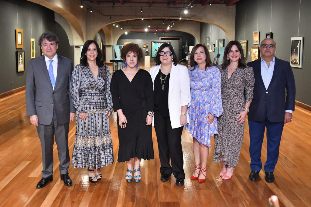 Praxedes Castillo, Maribel Bellapart, María Castillo, Daniela Tovar, Mari Pili Bellapart, Bethania de Rizek y Héctor José Rizek